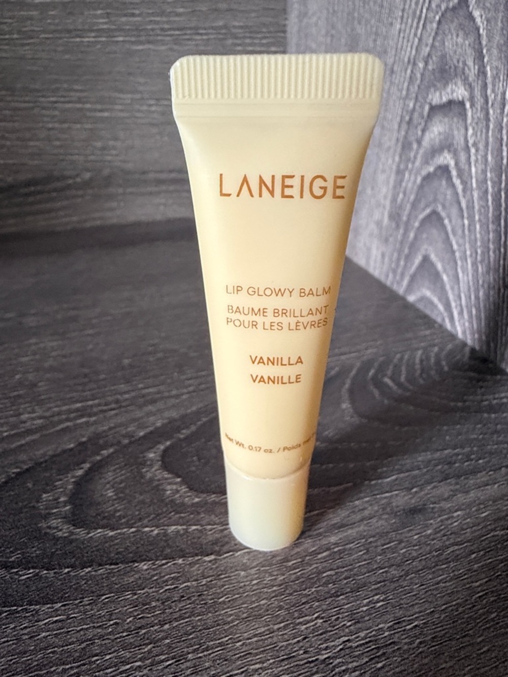 ❤️$9 NWT LANEIGE Lip Glowy Balm Vanilla 5g